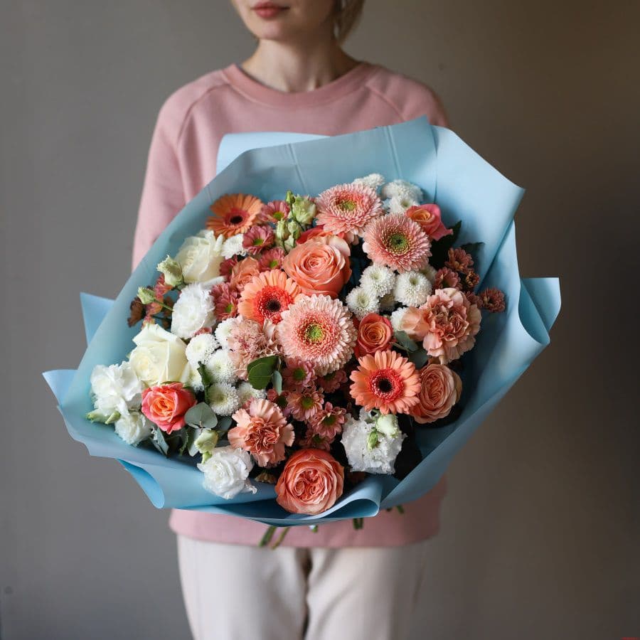 Большой букет цветов для мамы